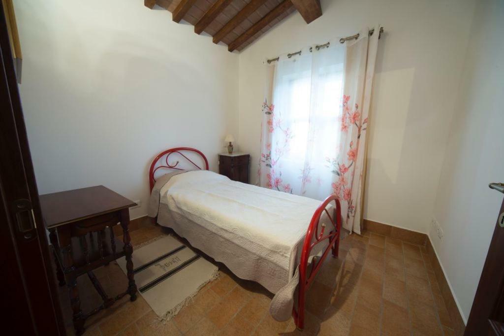 La Vecchia Cantina Guzzardi Holiday home Lari